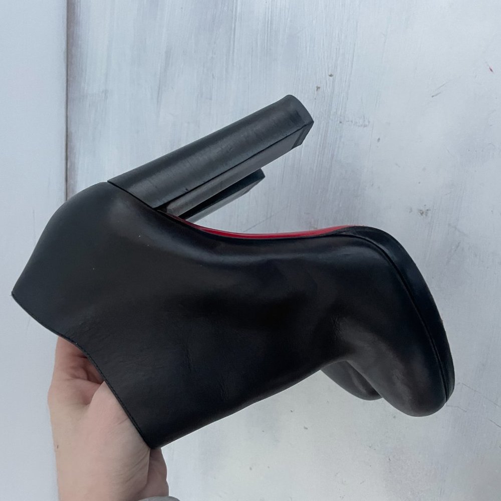 ❌SOLD❌Christian Louboutin Black Leather Booties Chunky Block High Heels Ankle - Picture 4 of 9